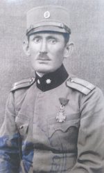 Раденко Кривокућа из Шарене Букве, наредник 1. чете 1. батаљона рез. потпоручник